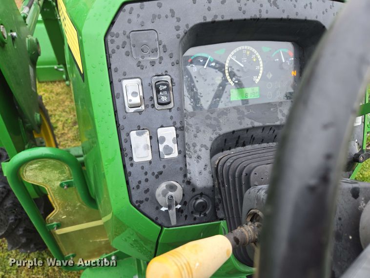 image for item EN3710 2015 John Deere 5075E MFWD tractor