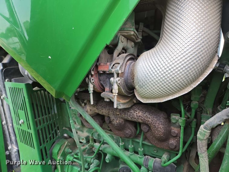 image for item EN3710 2015 John Deere 5075E MFWD tractor