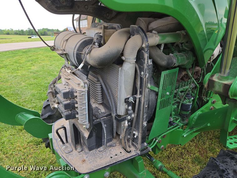 image for item EN3710 2015 John Deere 5075E MFWD tractor