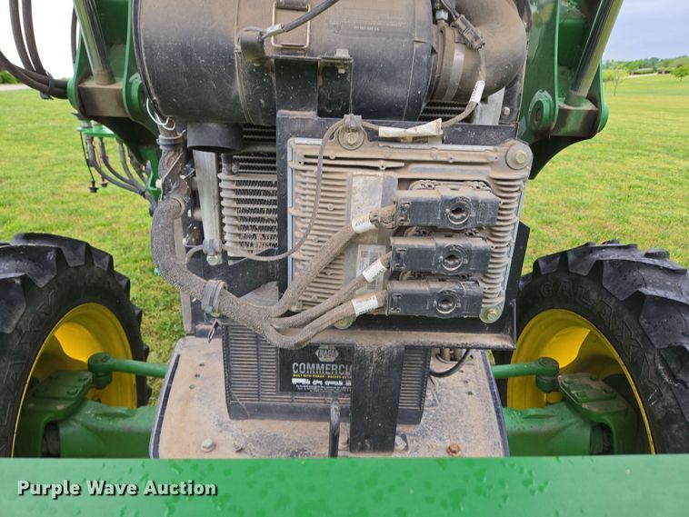 image for item EN3710 2015 John Deere 5075E MFWD tractor