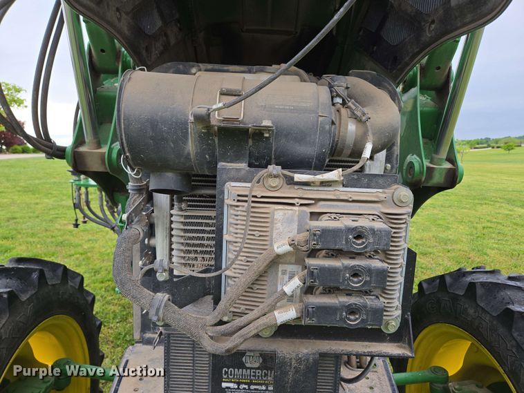 image for item EN3710 2015 John Deere 5075E MFWD tractor