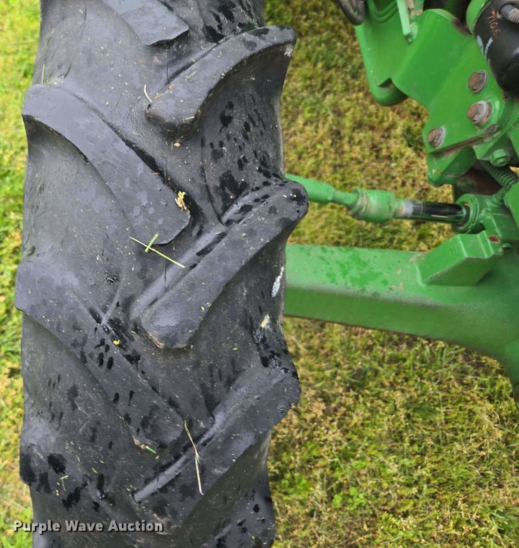 image for item EN3710 2015 John Deere 5075E MFWD tractor