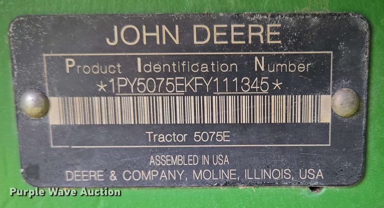 image for item EN3710 2015 John Deere 5075E MFWD tractor