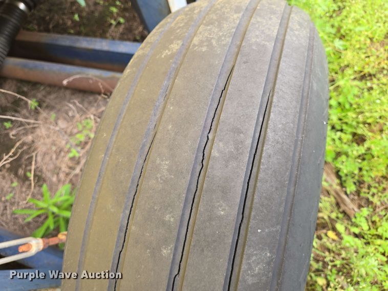 image for item EN8983 Nurse tank trailer