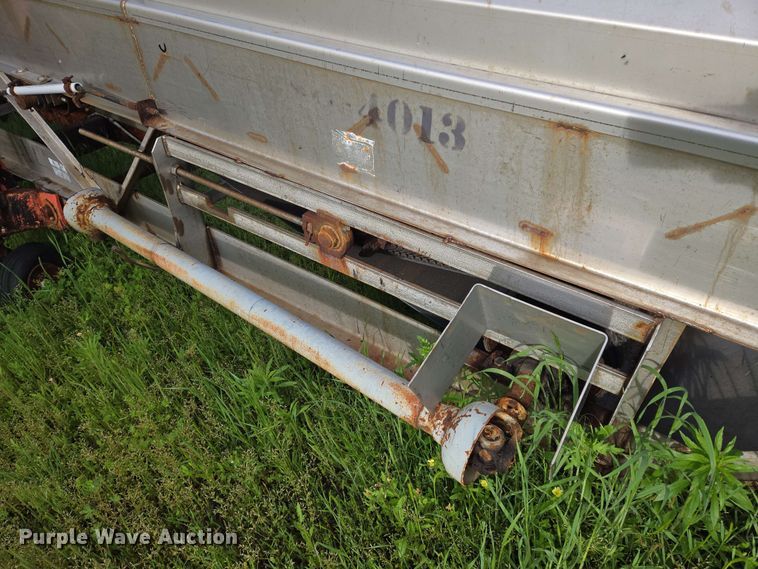 image for item EN8984 1993 Kimco KC1870 conveyor