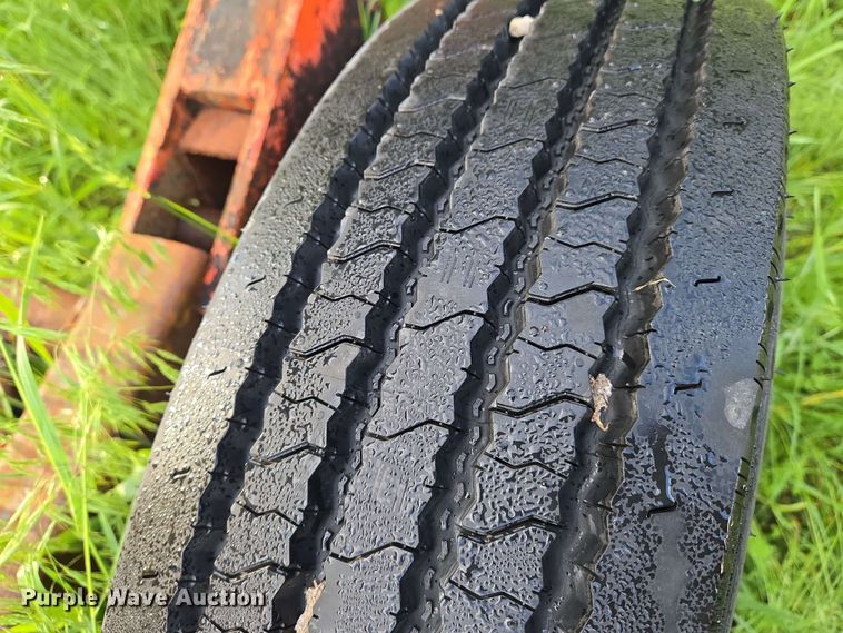 image for item EN8984 1993 Kimco KC1870 conveyor