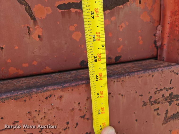 image for item EN8986 1976 International Loadstar 1700 grain truck