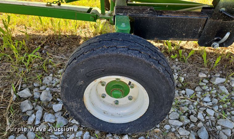 image for item EN8989 1995 John Deere 925 flex head