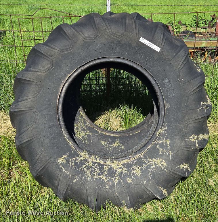 image for item EN8992 (2) Firestone 18.4-26 tires