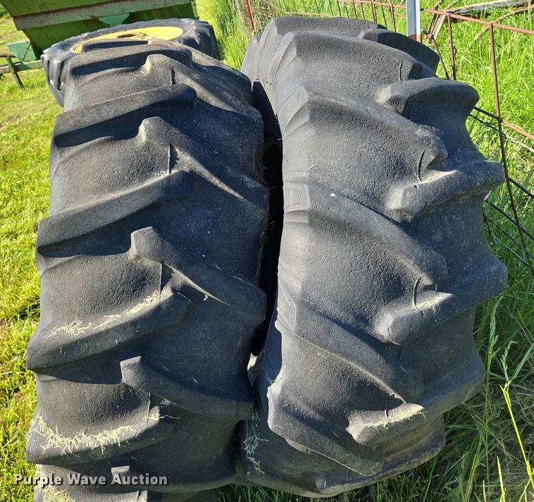 image for item EN8992 (2) Firestone 18.4-26 tires