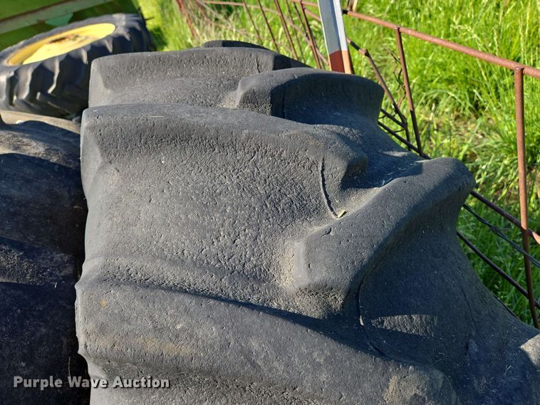 image for item EN8992 (2) Firestone 18.4-26 tires