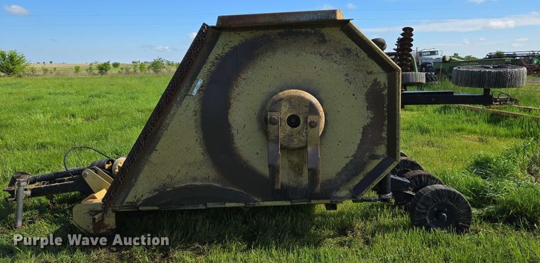 image for item EN8995 15' W batwing rotary mower