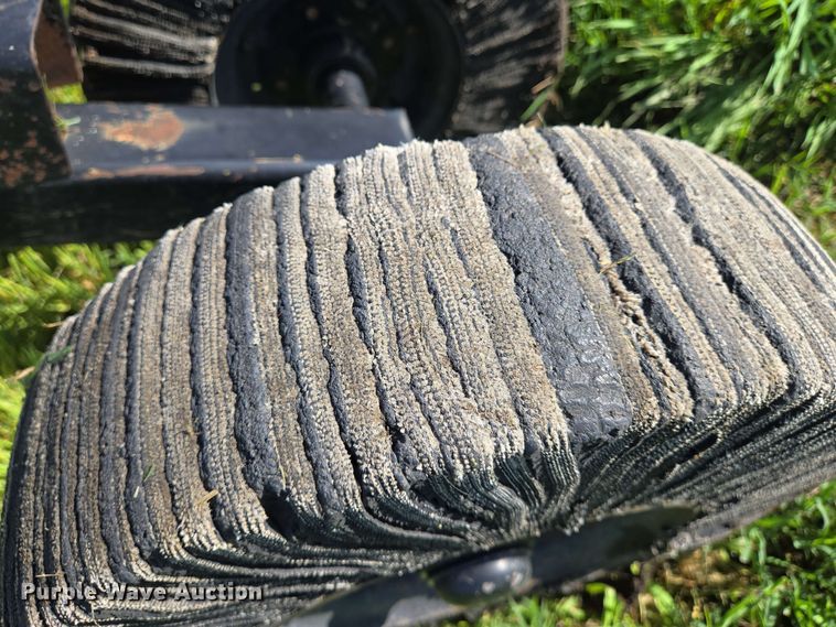 image for item EN8995 15' W batwing rotary mower