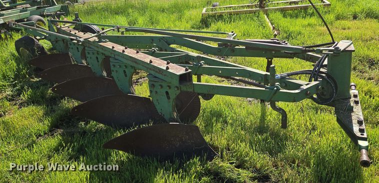 image for item EN8996 John Deere five bottom plow