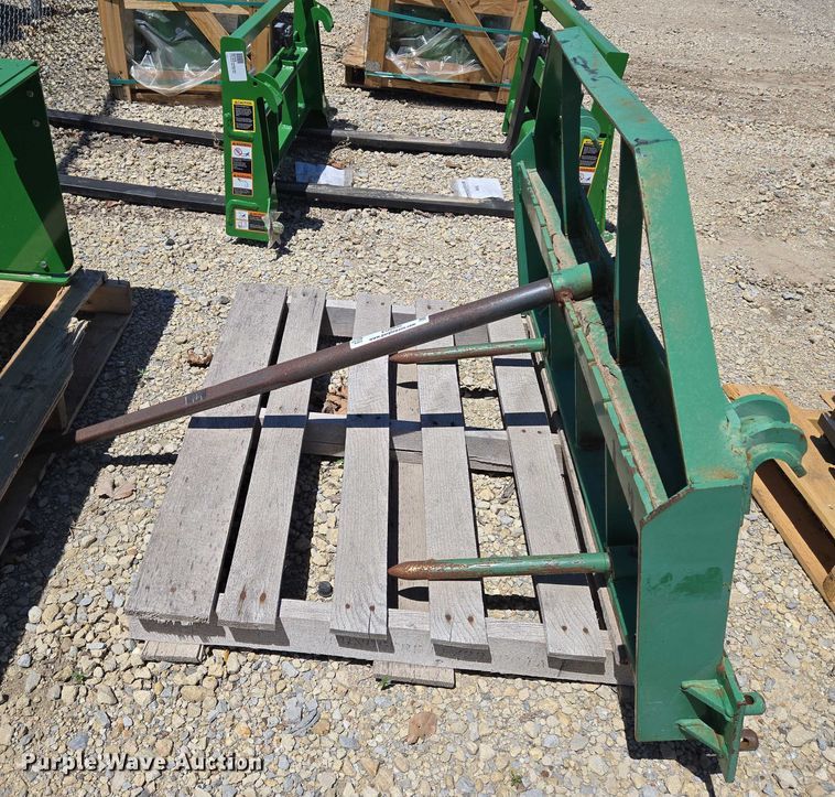 image for item EO0832 Titan bale spear