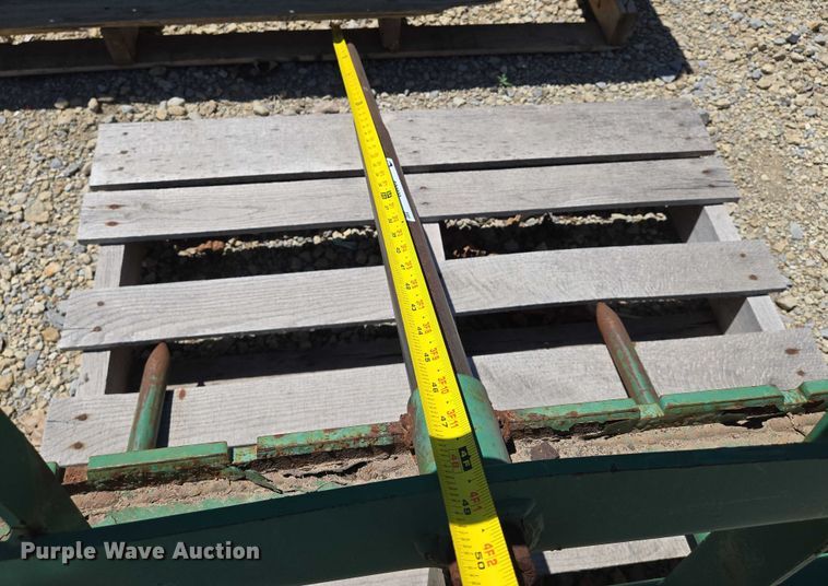 image for item EO0832 Titan bale spear