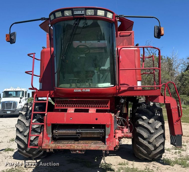 image for item EQ1425 2003 Case IH 2388 RWA combine