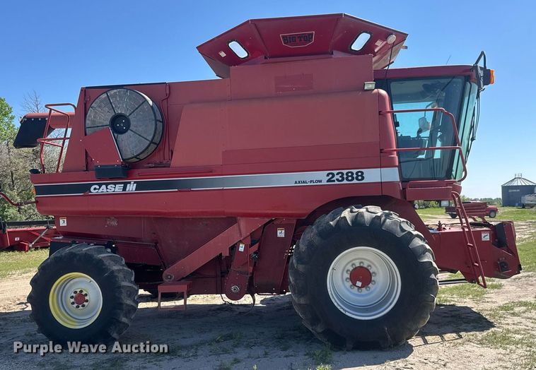 image for item EQ1425 2003 Case IH 2388 RWA combine