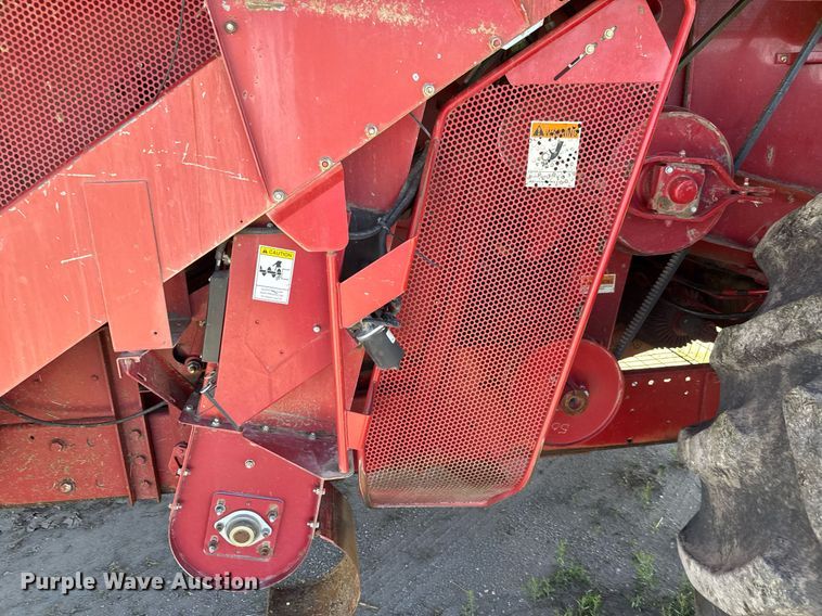image for item EQ1425 2003 Case IH 2388 RWA combine