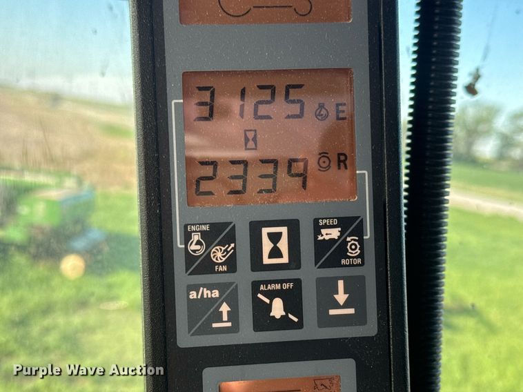 image for item EQ1425 2003 Case IH 2388 RWA combine