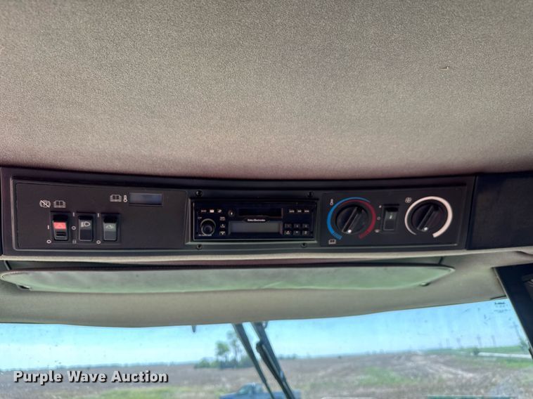 image for item EQ1425 2003 Case IH 2388 RWA combine