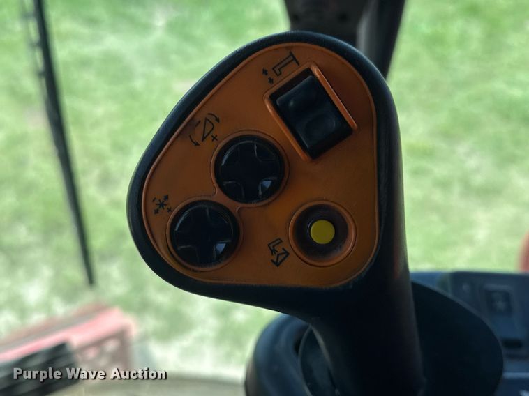 image for item EQ1425 2003 Case IH 2388 RWA combine