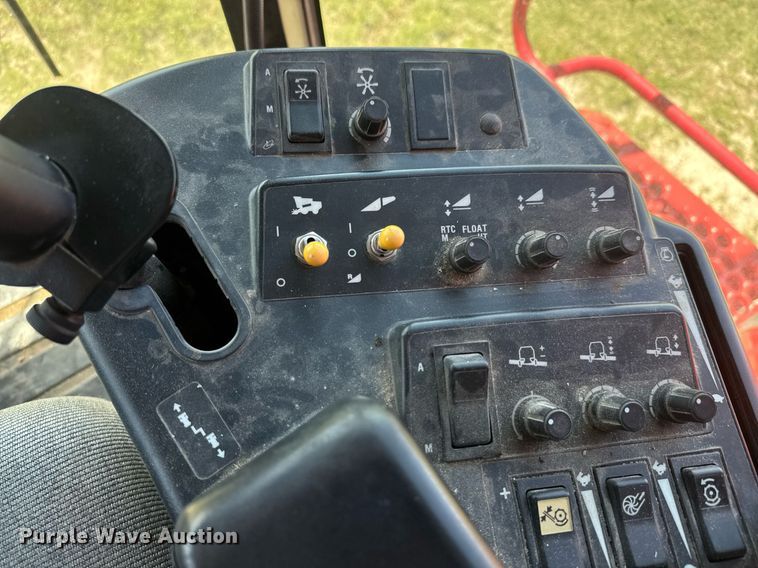 image for item EQ1425 2003 Case IH 2388 RWA combine