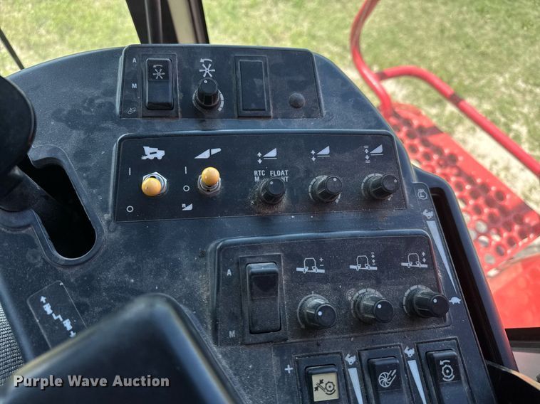 image for item EQ1425 2003 Case IH 2388 RWA combine