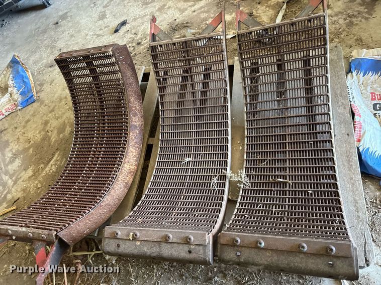 image for item EQ1425 2003 Case IH 2388 RWA combine