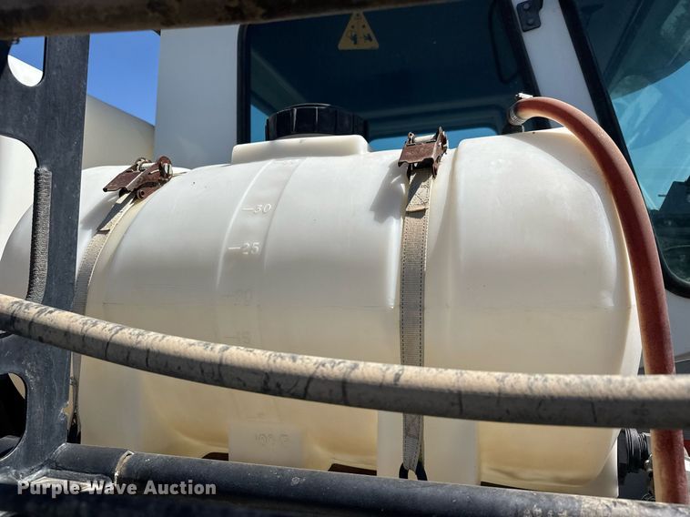 image for item EQ1426 2010 Spra-Coupe 4655 sprayer