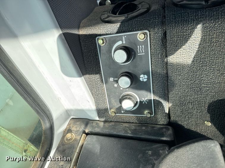 image for item EQ1426 2010 Spra-Coupe 4655 sprayer