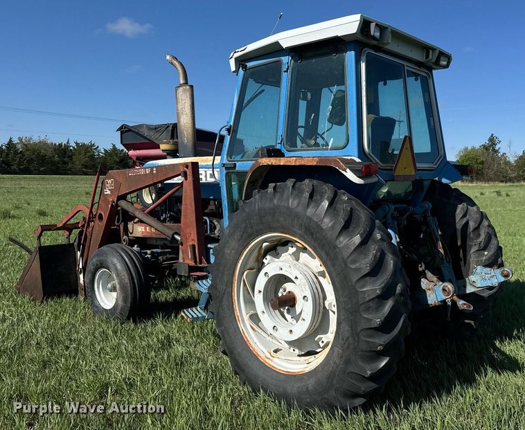 image for item EQ1430 1988 Ford TW-15 tractor