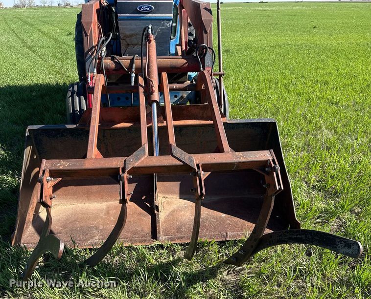 image for item EQ1430 1988 Ford TW-15 tractor