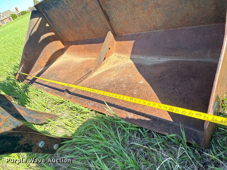 image for item EQ1430 1988 Ford TW-15 tractor