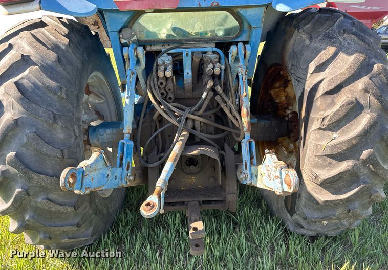 image for item EQ1430 1988 Ford TW-15 tractor
