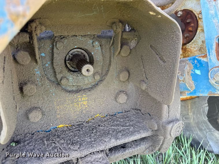 image for item EQ1430 1988 Ford TW-15 tractor