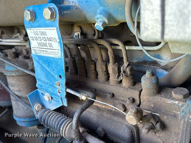 image for item EQ1430 1988 Ford TW-15 tractor