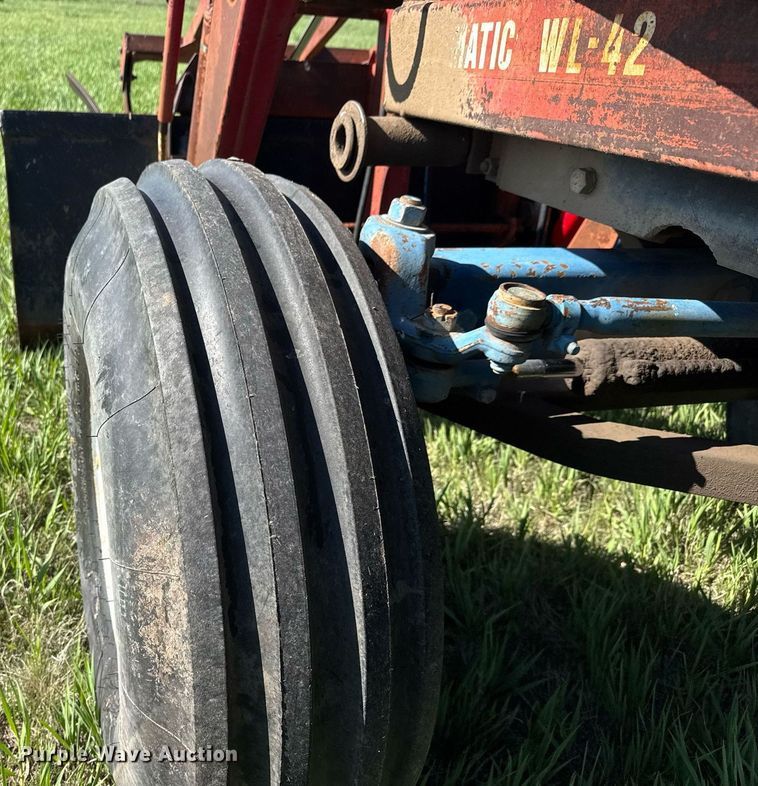 image for item EQ1430 1988 Ford TW-15 tractor