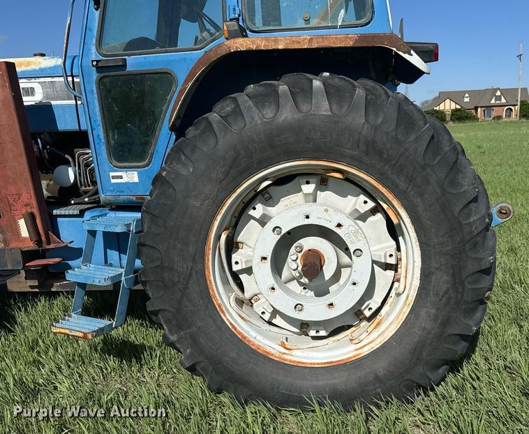 image for item EQ1430 1988 Ford TW-15 tractor
