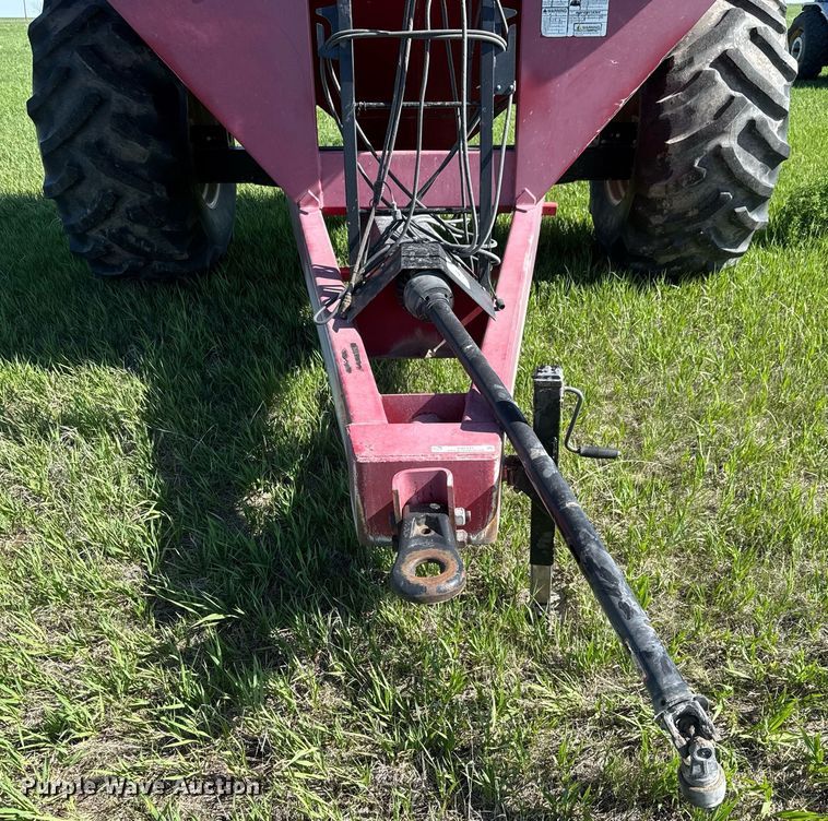 image for item EQ1431 2003 Demco 750 grain cart