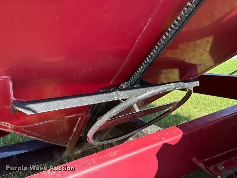 image for item EQ1431 2003 Demco 750 grain cart