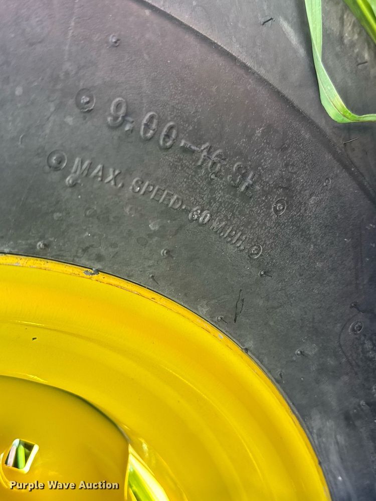 image for item EQ1432 2002 John Deere 1770 Conservation planter