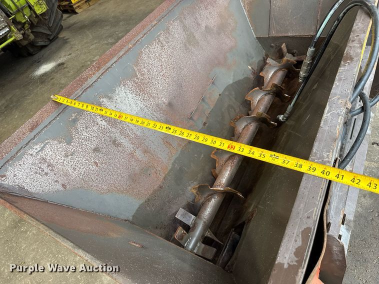 image for item EQ1486 Becker 78HDI Wood Chuck skid steer spreader bucket 