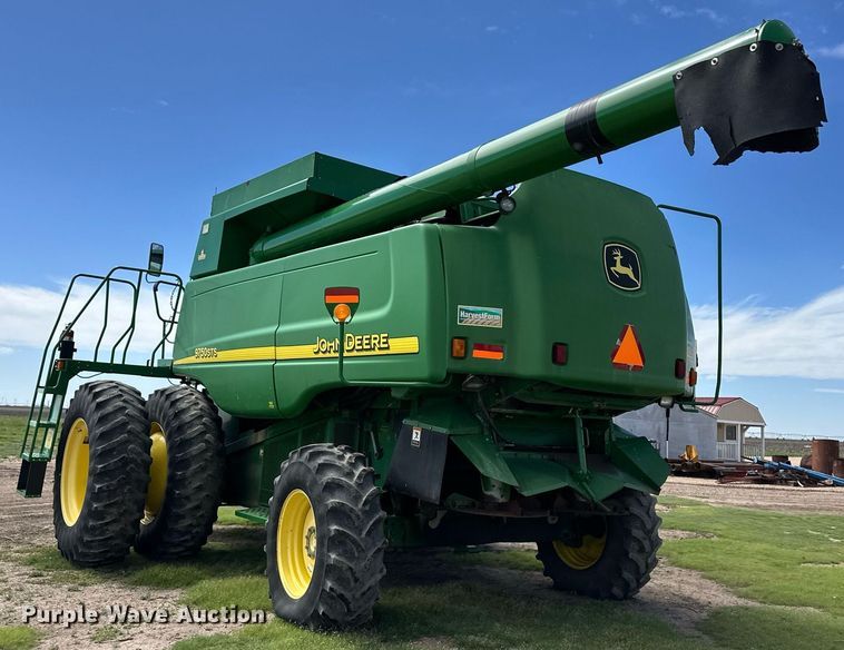 image for item EQ4760 2002 John Deere 9750 STS combine