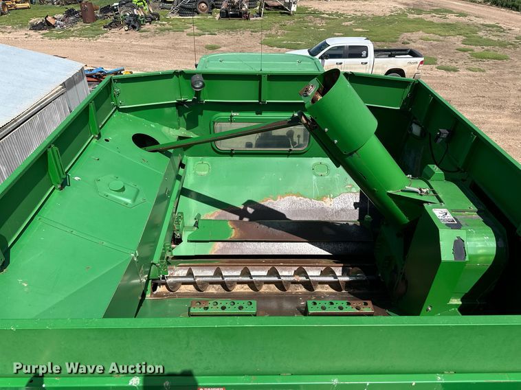 image for item EQ4760 2002 John Deere 9750 STS combine