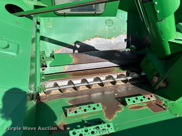 image for item EQ4760 2002 John Deere 9750 STS combine