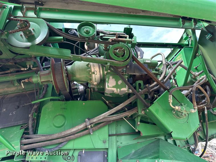 image for item EQ4760 2002 John Deere 9750 STS combine