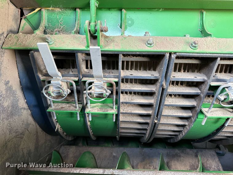 image for item EQ4760 2002 John Deere 9750 STS combine