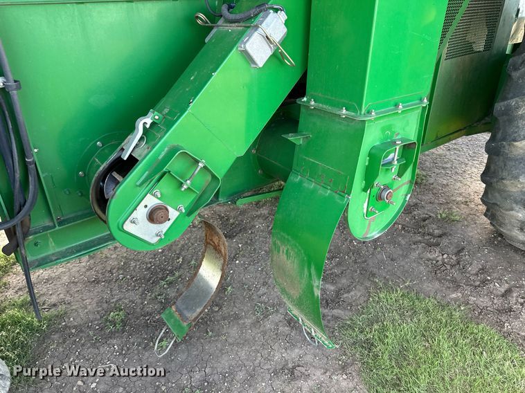 image for item EQ4760 2002 John Deere 9750 STS combine