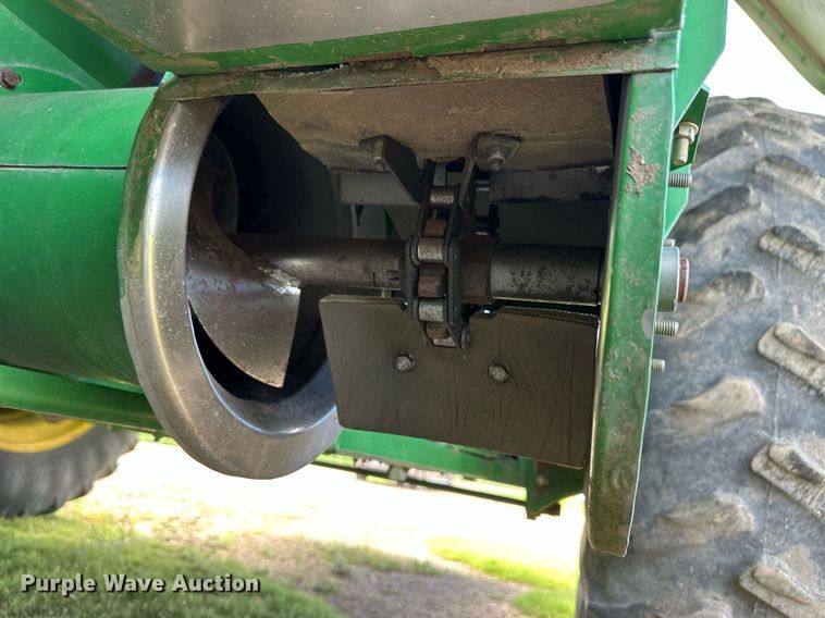 image for item EQ4760 2002 John Deere 9750 STS combine